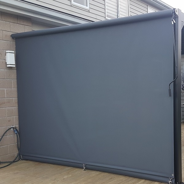 Outdoor blinds